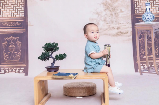滦南宝宝几个月笑出声